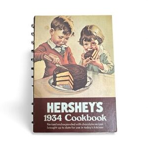 Hershey's 1934 Cookbook Copyright 1971 Vintage Desert Baking Book Old Fashioned